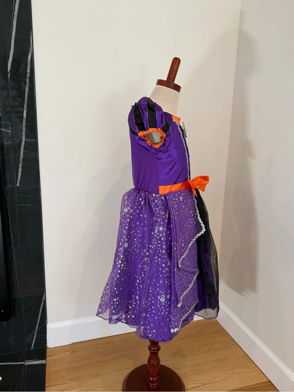 Disney Minnie Mouse Halloween Costume Dress Girls Size 5/6 Purple Witch Dress - Picture 2 of 6